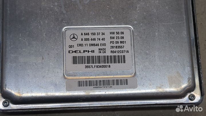 Блок управления двигателем Mercedes C W204, 2009