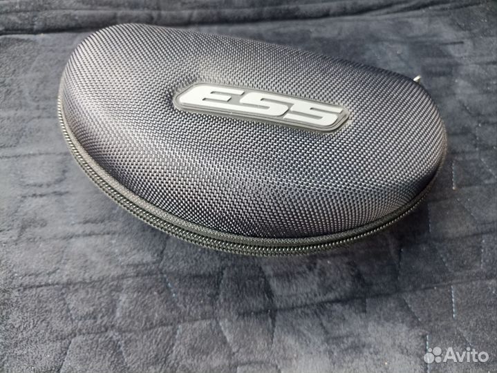 Солнцезащитные очки мужские