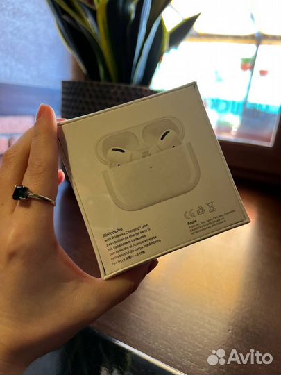 Беспроводные наушники AirPods Pro