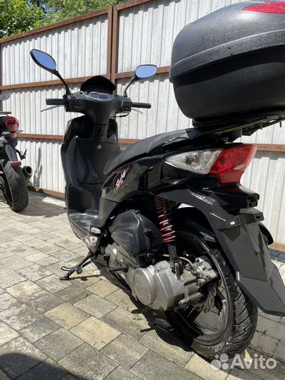 Продам скутер SYM symphony SR 125