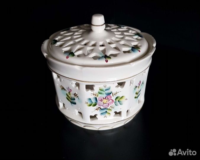 Шкатулка/конфетница