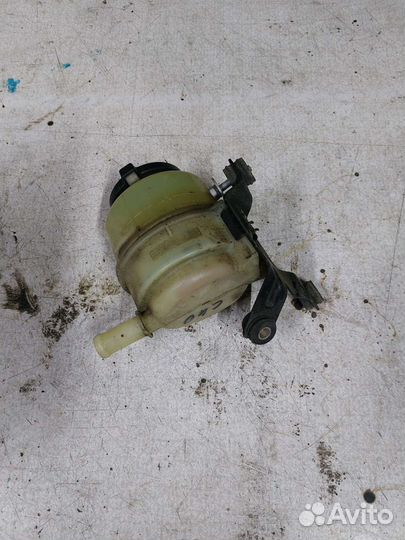 Бачок гур toyota camry 40