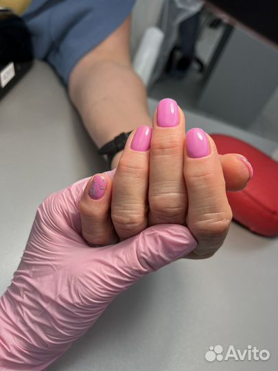 Нужна модель на маникюр