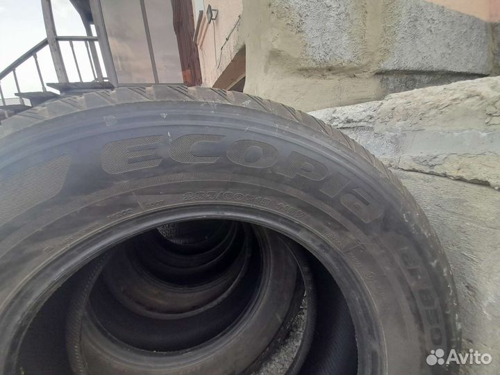 Bridgestone Ecopia EP850 285/60 R18 116