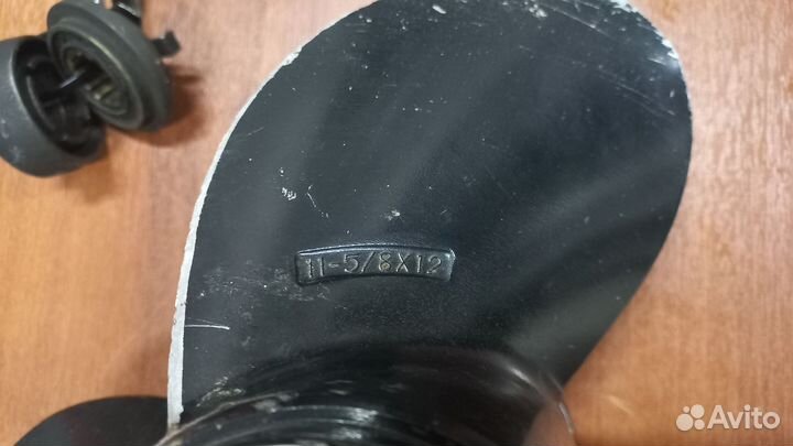 Винт гребной для лодочного мотора Suzuki DT 40