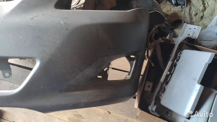 Бампер передний Toyota Corolla E150