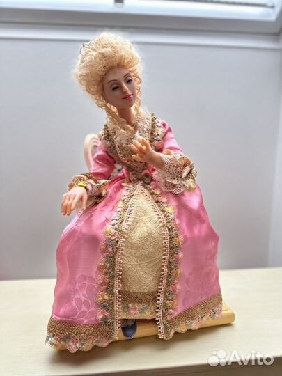 Авторская интерьерная кукла «Дама»