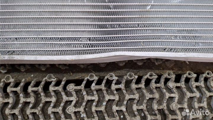 Радиатор охлаждения двигателя Citroen Xsara-Picass