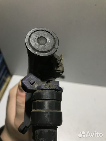 Форсунка топливная Renault Scenic 1