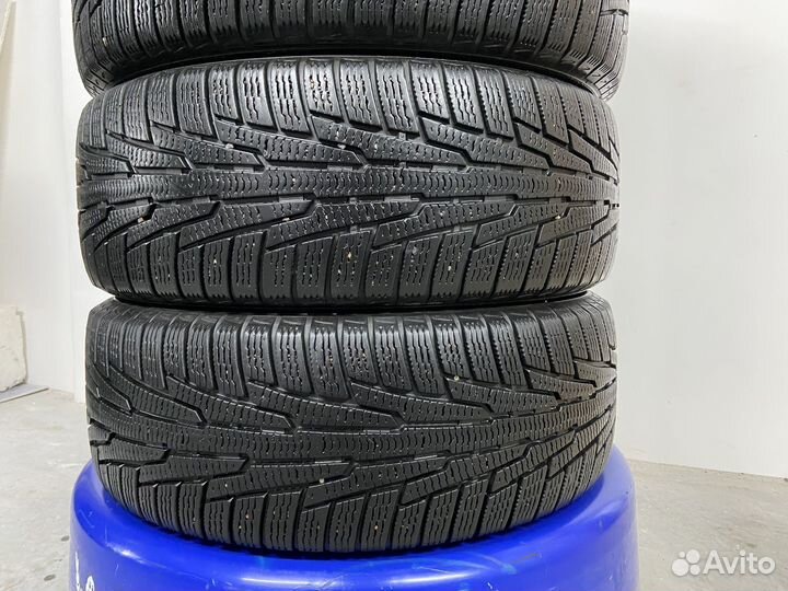 Nokian Tyres Hakkapeliitta R 215/60 R16 99R