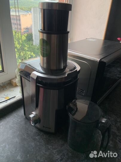 Соковыжималка Vitek VT-3667