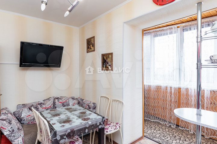 2-к. квартира, 64 м², 3/10 эт.