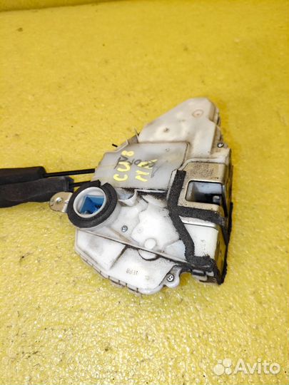 Accord 8 Замок двери передний левый