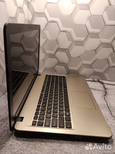 Стильный Asus c SSD/GeForce 920М/500GB/intel i5