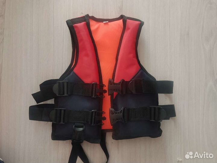 Страховочный жилет