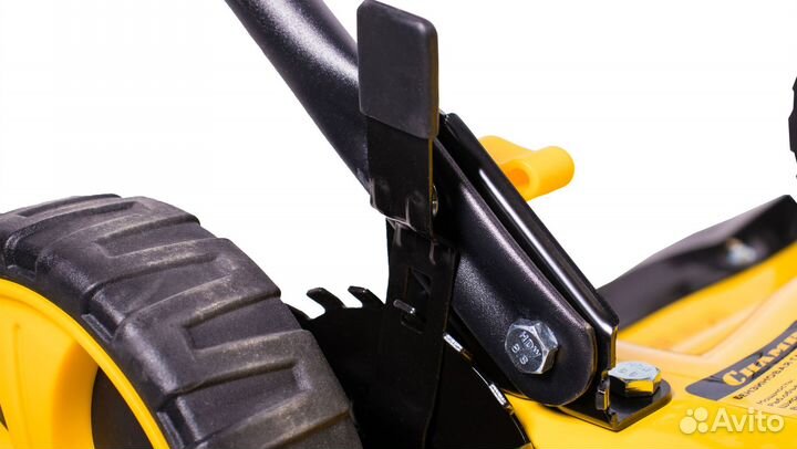 Бензиновая газонокосилка Champion LM5127