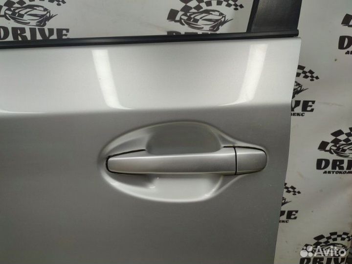 Дверь передняя левая Toyota Prius ZVW30 2zrfxe