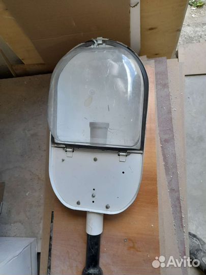 Фонарь уличный