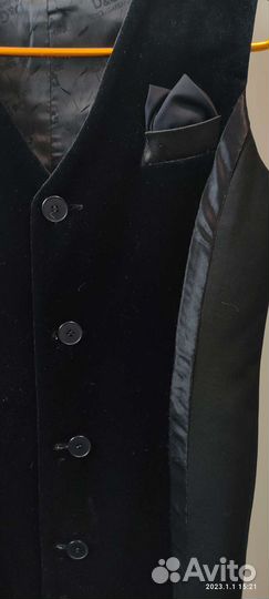 Жилет для европейской программы, Ю-1