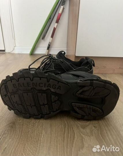 Balenciaga track 1 black