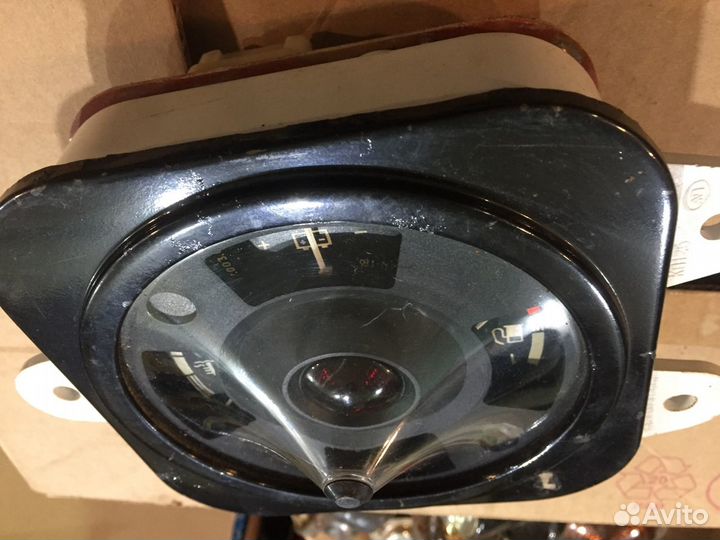 Комбинация приборов Волга газ 2410,Чайка газ-14