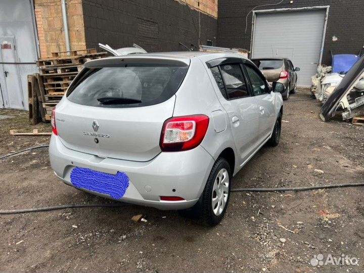 В разборе Renault Sandero 2