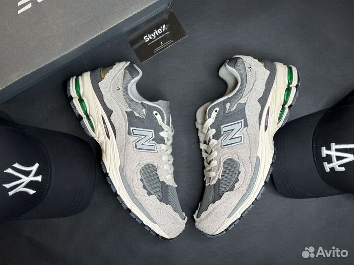 Кроссовки New Balance 2002R