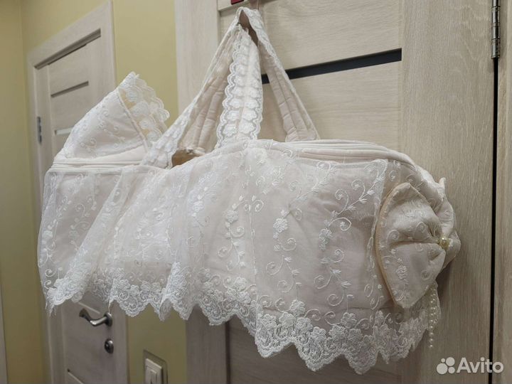 Корзина на выписку + конверт на молнии