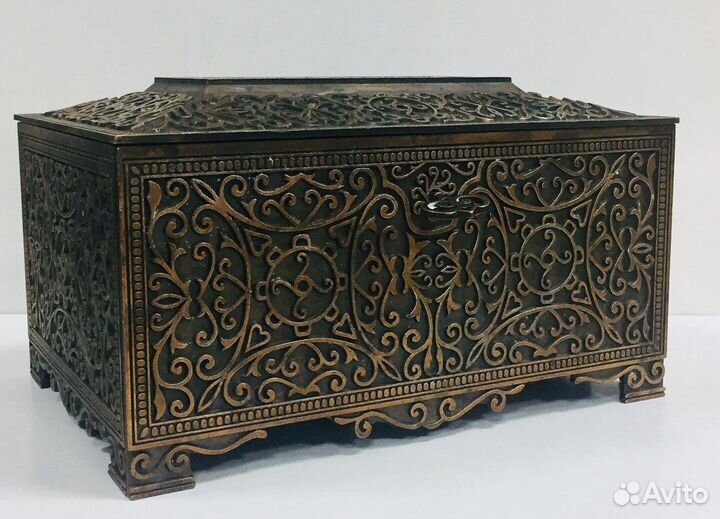 Шкатулка. Металл. Для документов. 20*30