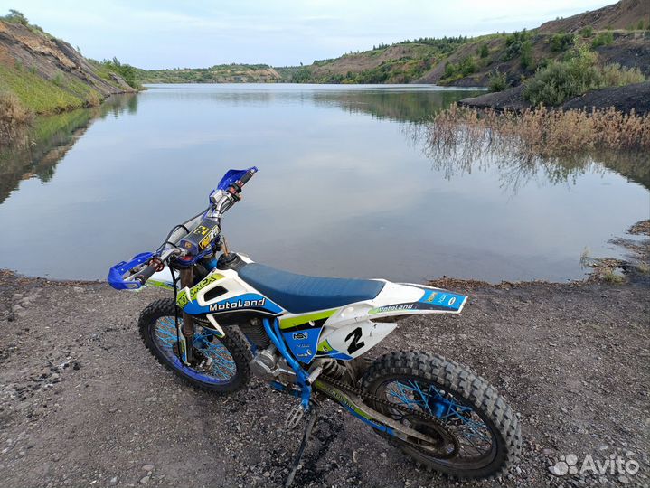 Кроссовый мотик Motoland XT250HS