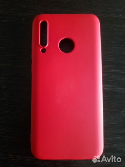 Чехлы на телефон