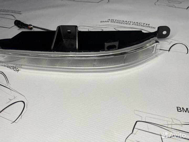 Левый ходовой огонь Mercedes W221 AMG 6.3 новый