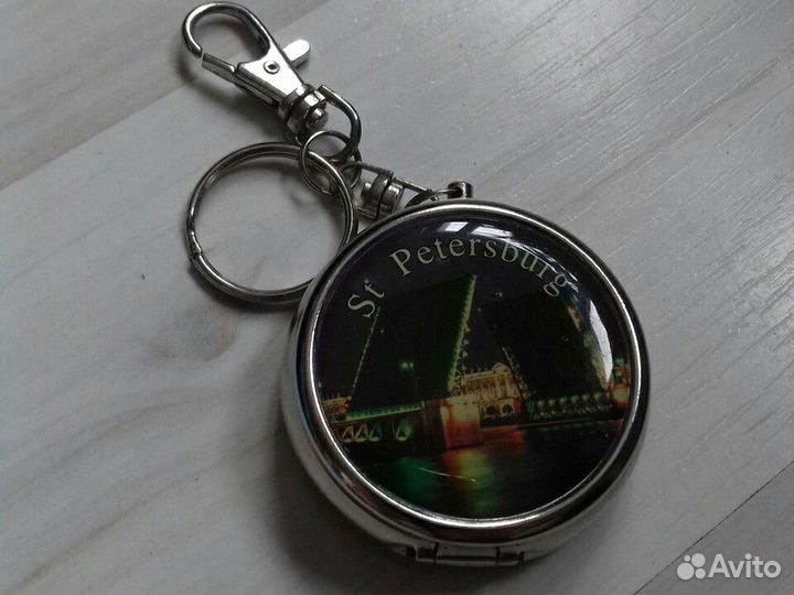 Брелок-контейнер с логотипом St. Petersburg
