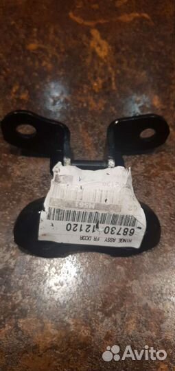 Петли дверные на toyota camry 50 (правые )