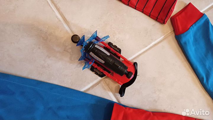 Костюм человека паука