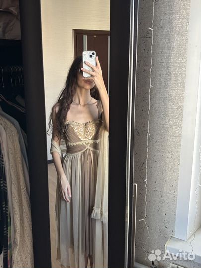 Платье вечернее