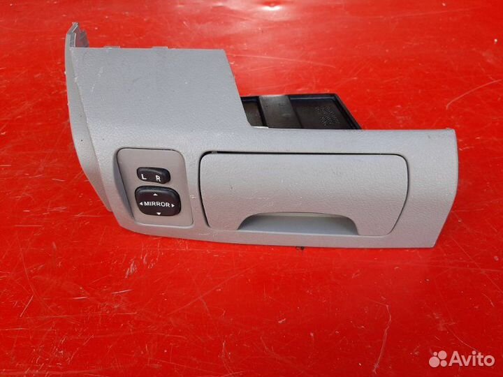 Бардачок Toyota Camry XV40