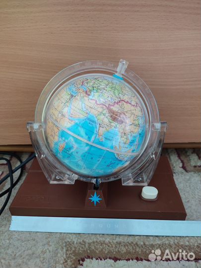 Глобус светящийся винтаж