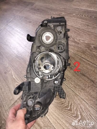 Фара передняя левая Subaru Legasy