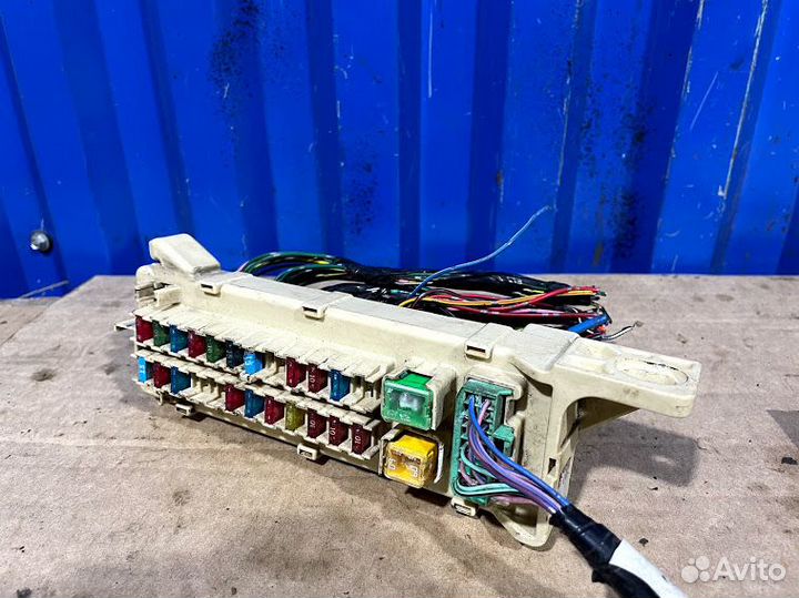 Блок предохранителей Mazda Mpv LW 2.5 GY-DE 2000