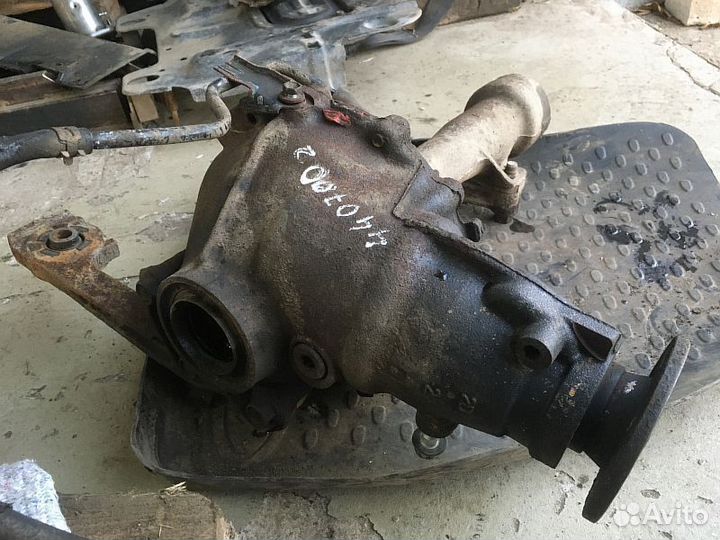 Передний редуктор Toyota Land Cruiser Prado 120