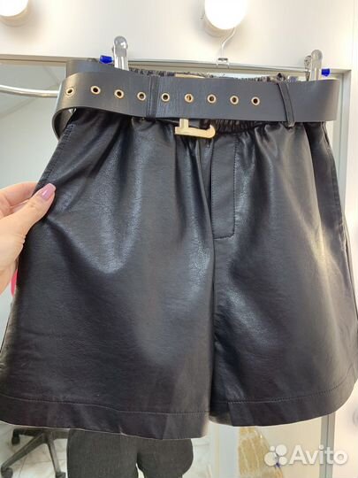 Шорты из эко кожи