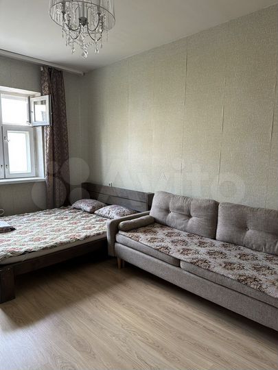 1-к. квартира, 42 м², 3/9 эт.