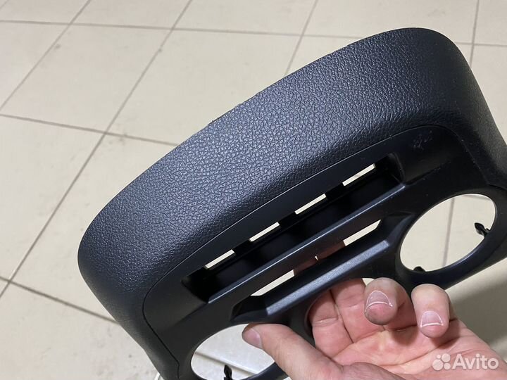 Накладка консоли панели приборов Гранта Фл