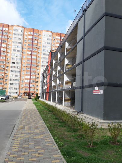 Машиноместо, 14 м²