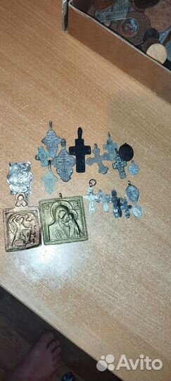 Старинные кресты и подвески