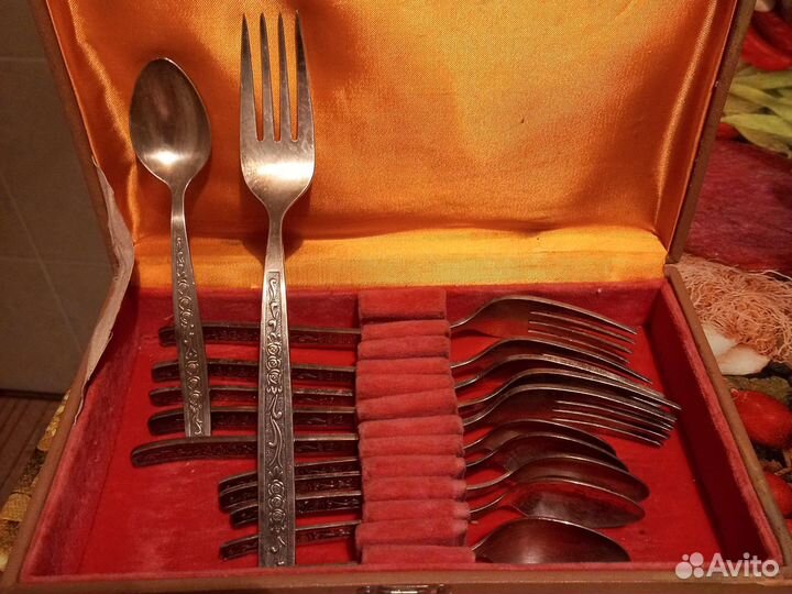 Вилки мельхиоровые СССР и ложки чайные