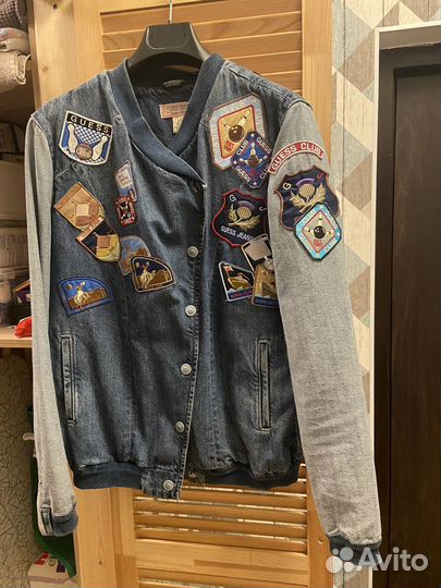 Джинсовая куртка guess