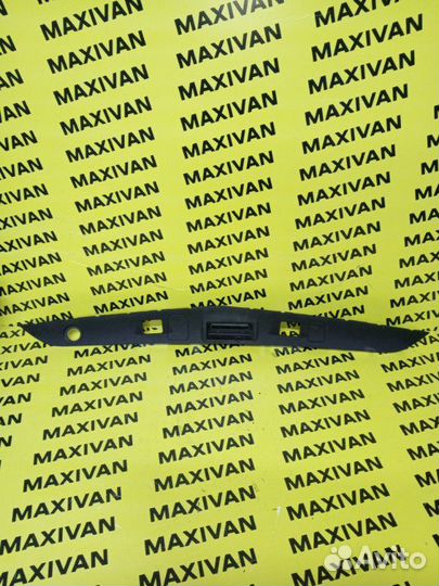 Накладка крышки багажника Mercedes E-Class W212