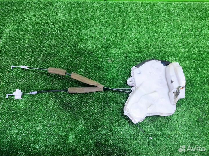 Замок двери задней левой Honda Civic 4D (FD) 2009